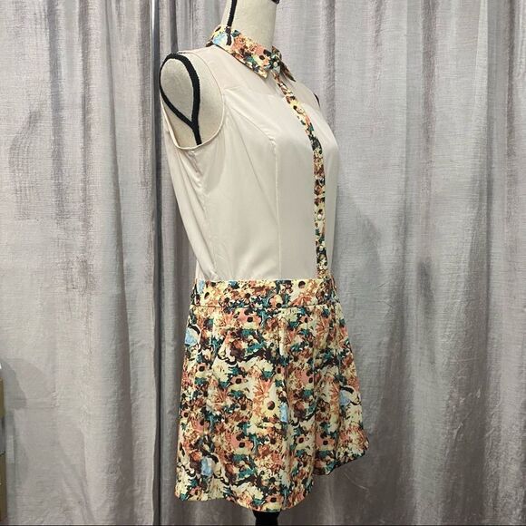 VERO MODA Floral Print & Cream Button Up Romper - Picture 2 of 9